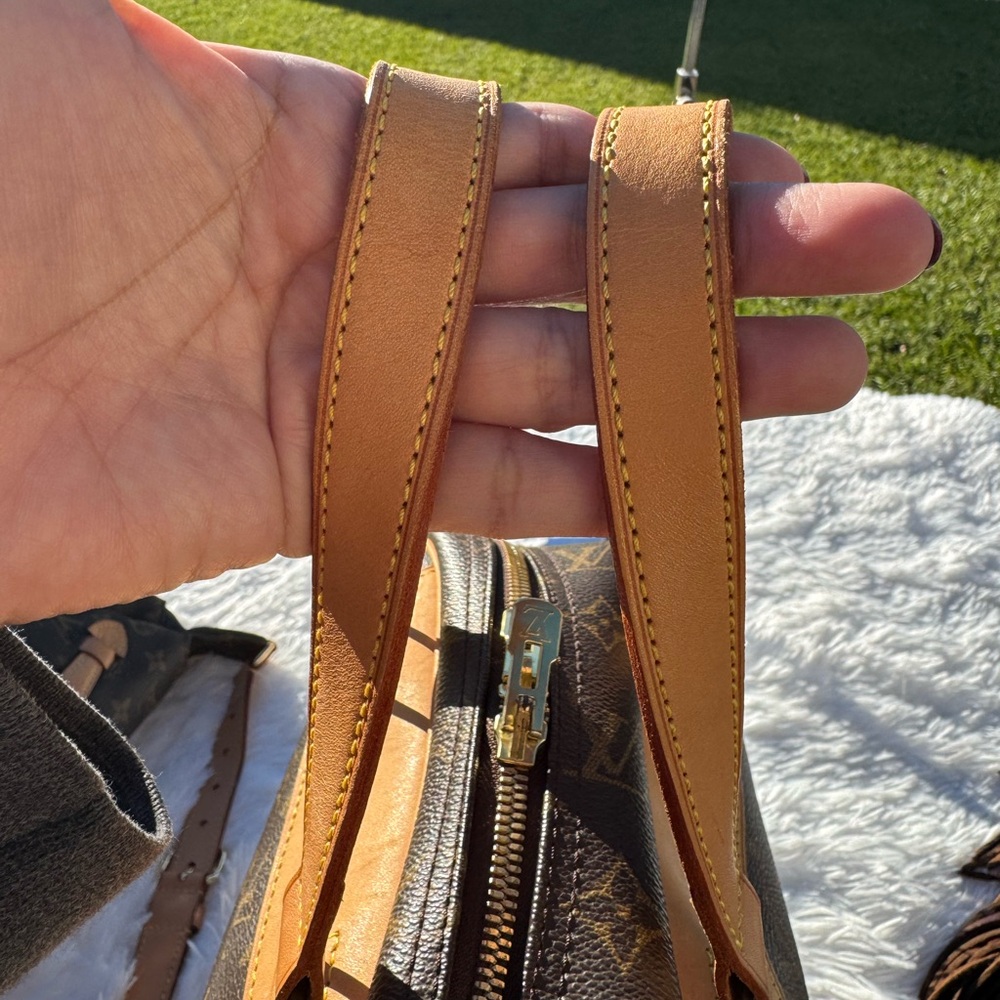Louis Vuitton Excursion Monogram - Picture 11 of 13